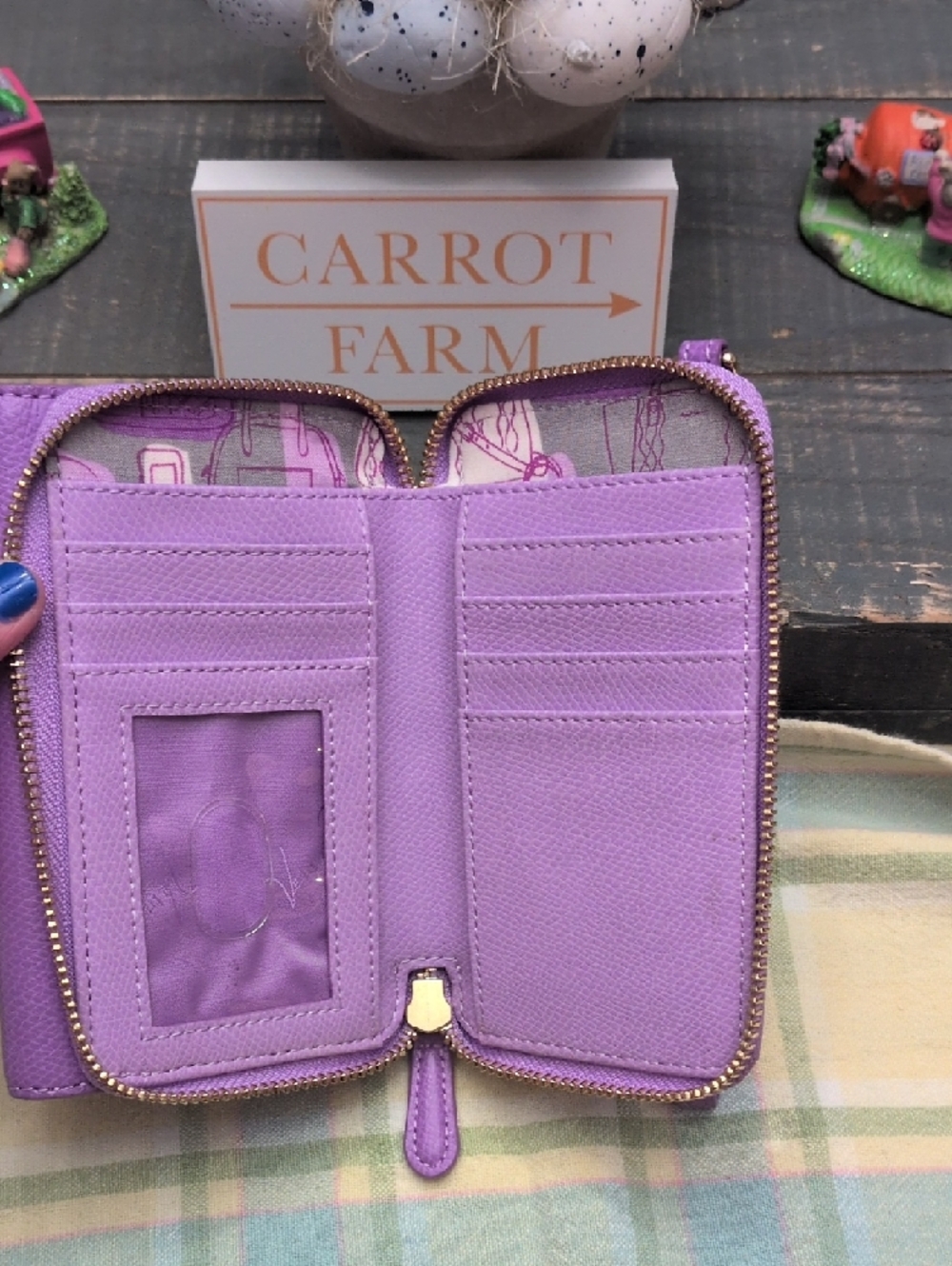 Vera Bradley Purple Lavender Faux Leather Wristlet Wallet - Picture 5 of 11